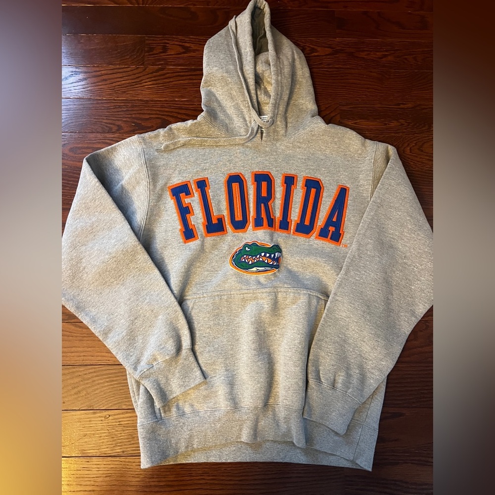 Women’s FLORIDA GATORS gray Crew neck oversized hoodie size small - Picture 3 of 4